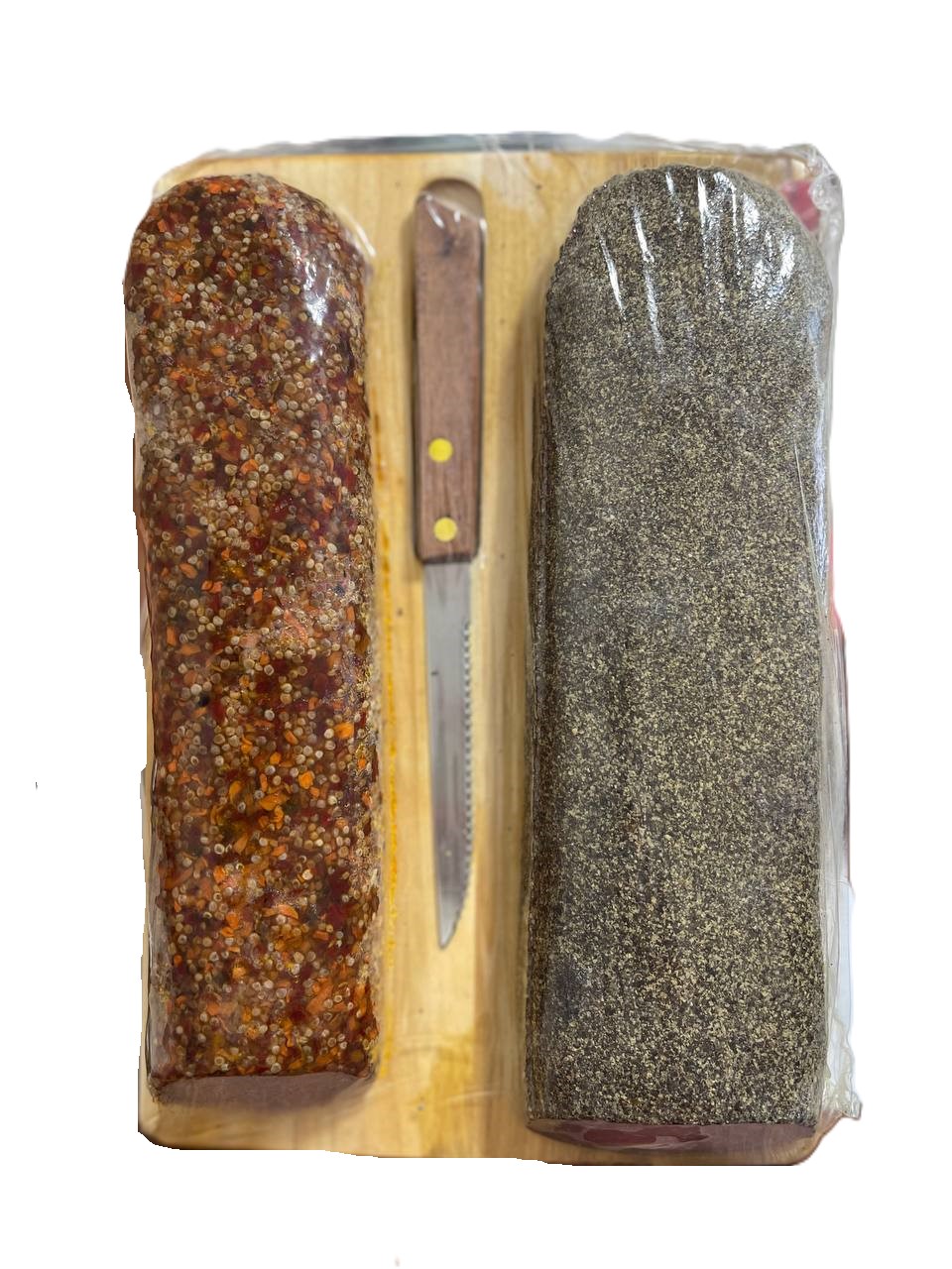 hellmpqtd8.jpg Набір сировялених салямі Toscano Set Di Gastronomia perle на дошці з ножем 800 г - Зображення 1