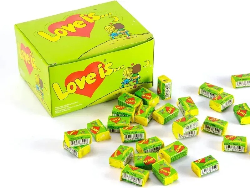 0j5f5kx821.jpg Жуйка Love is смак яблуко і лимон 100 шт у коробці — изображение 1